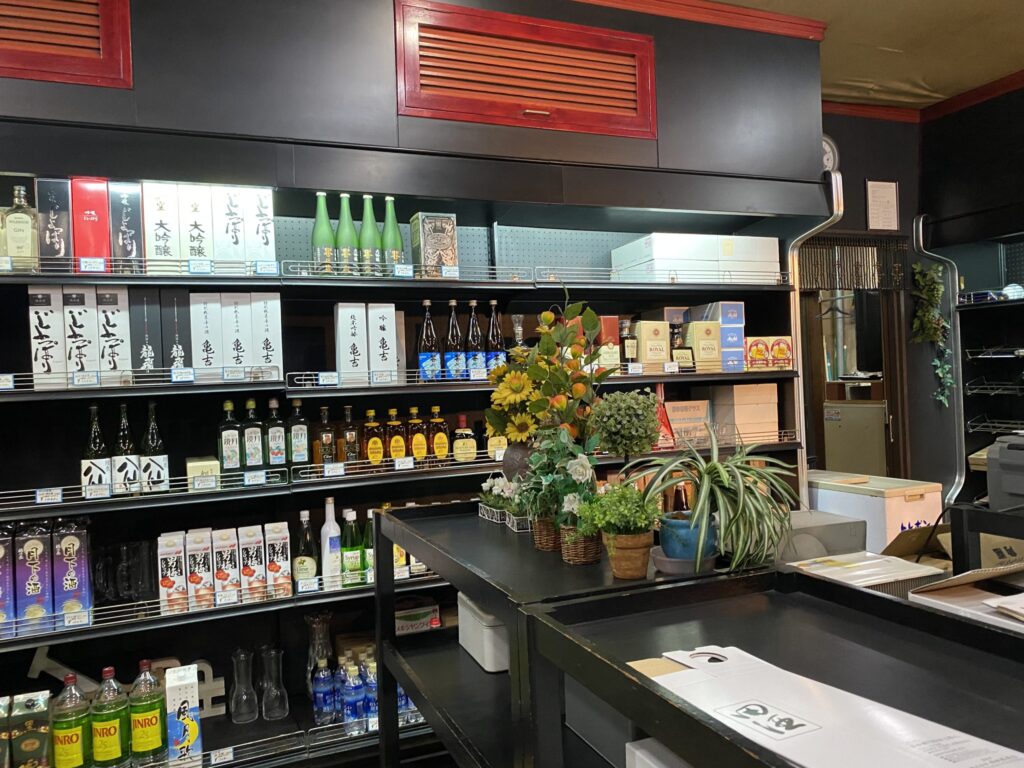 店舗内観：大平酒店